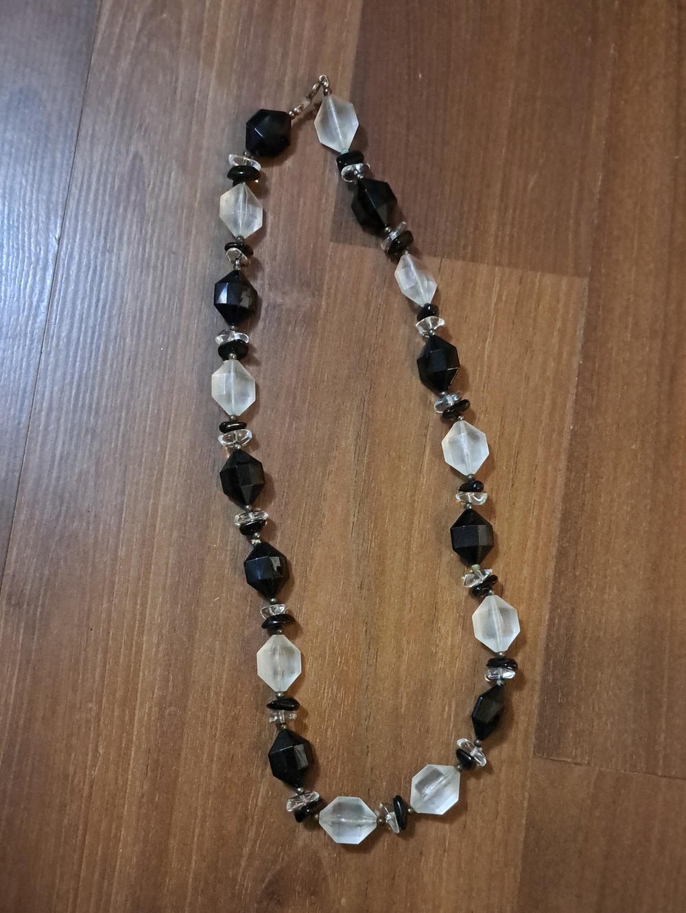 Elegant Black and Clear Beaded Necklace - Women Jewelry